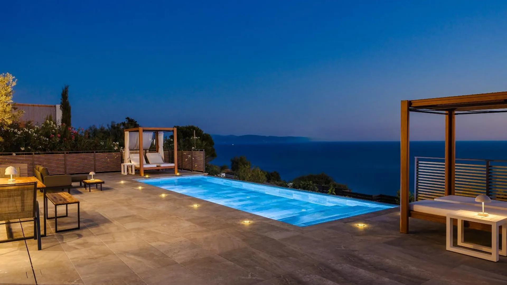 Mystique View Villas Lourdata  Greece